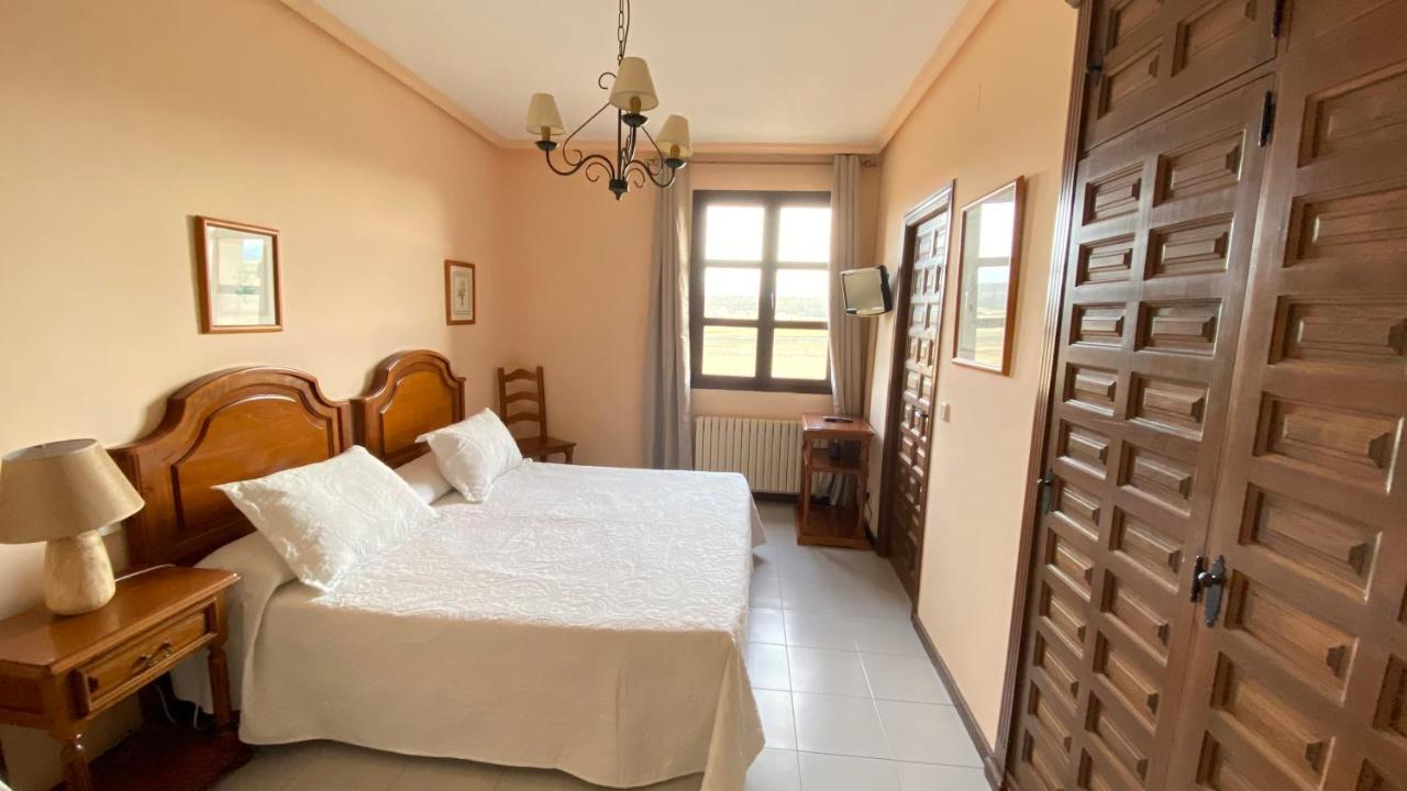 Hostal Las Paneras Ávila Exterior foto